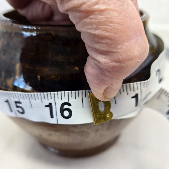 Studio Pottery Handmade Vase Signed Ti Marie 2001 Vintage Earth Tone Brown-Black - Picture 10 of 10